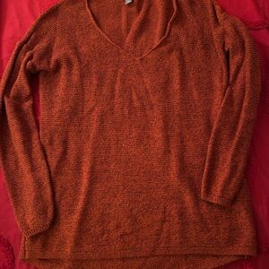 Old Navy Women's V-Neck Sweater in Rust
